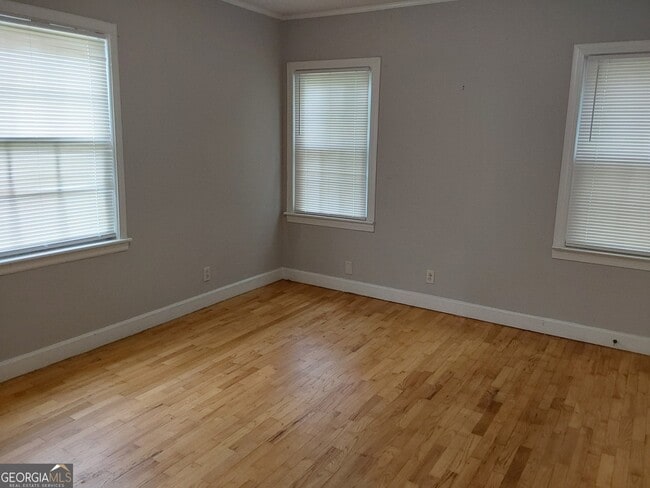 Building Photo - 1513 Highland Ave