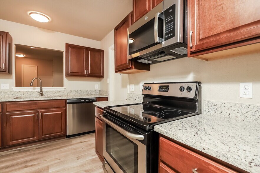 Building Photo - 10614 Cherry Laurel