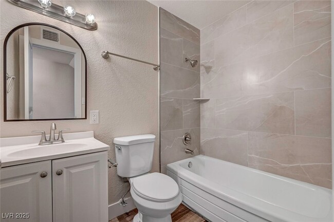 Building Photo - 6121 Edgewood Cir
