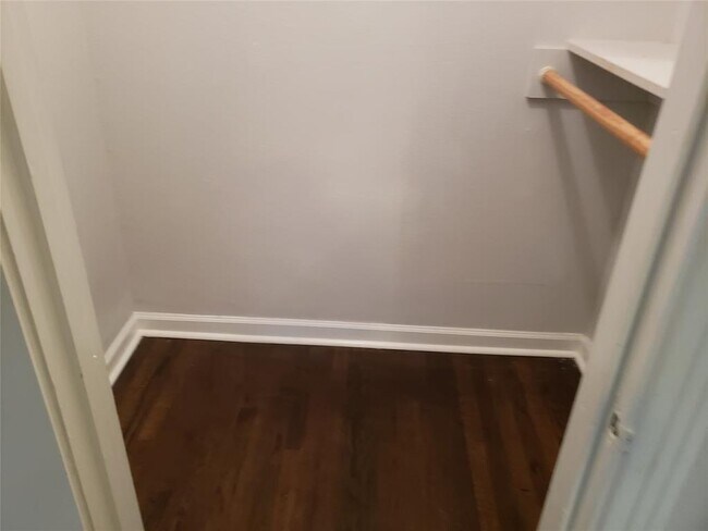 Building Photo - 6202 Gaston Ave