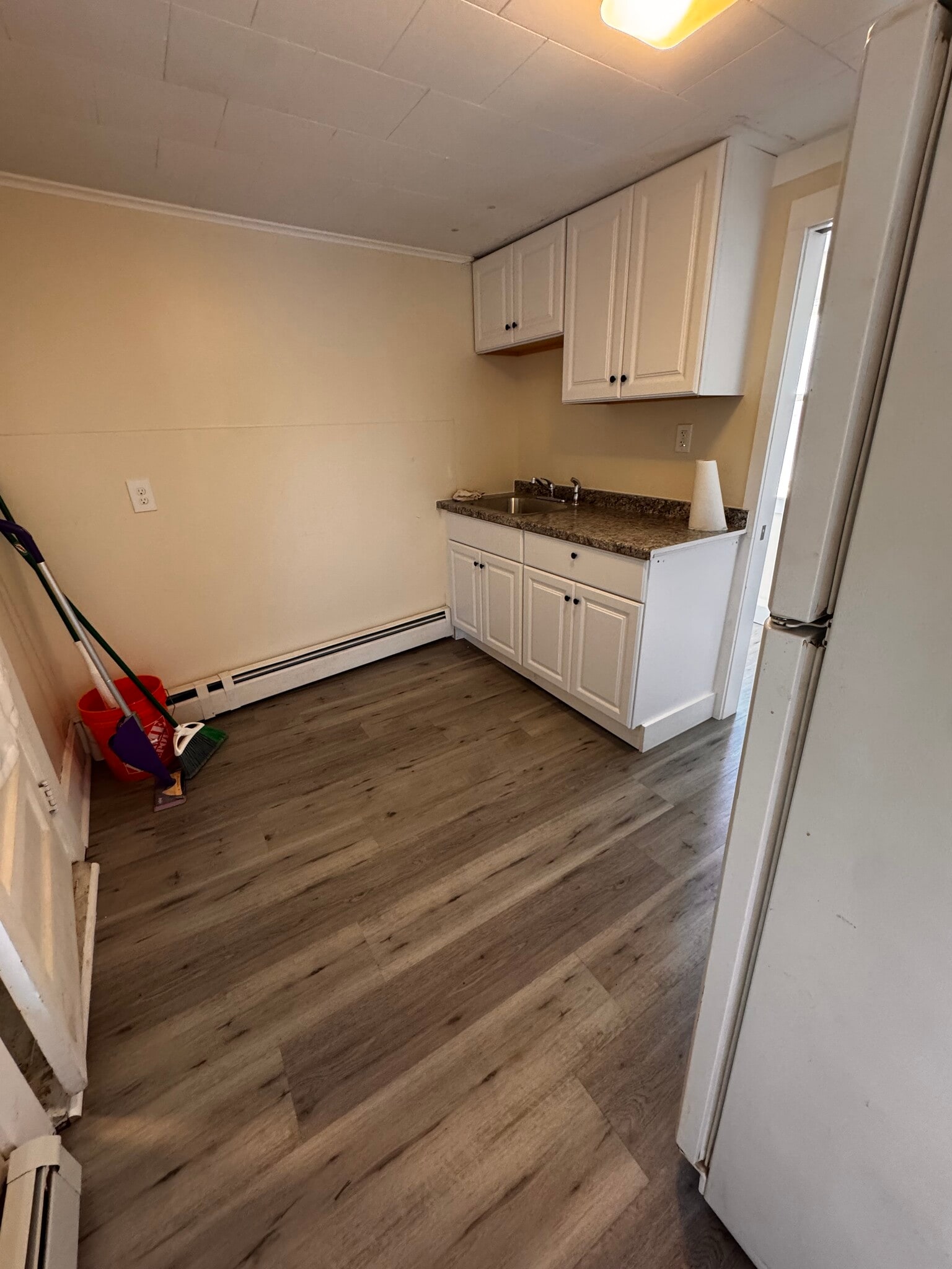 Kitchen - 232 Elm St