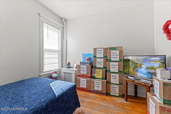 Building Photo - 104 Welton St