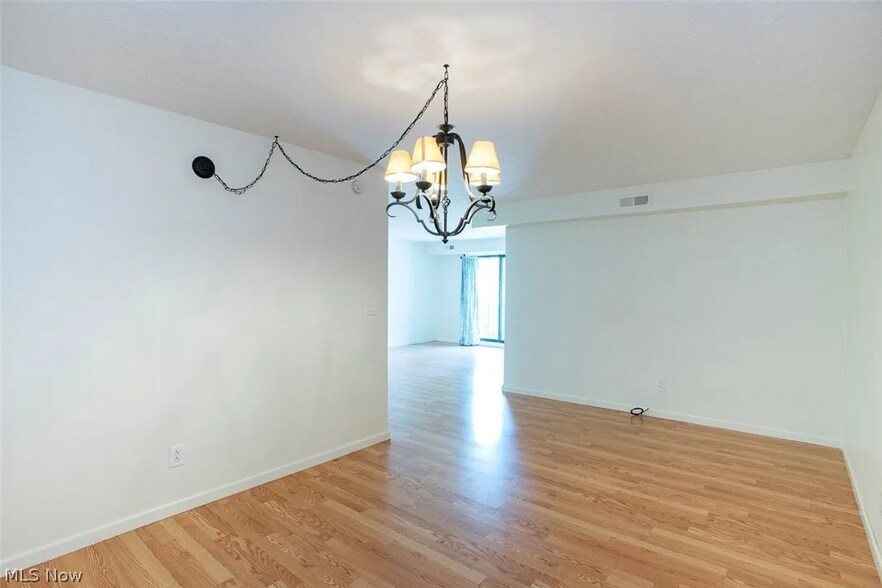 Dining room - 4849 Grace Rd