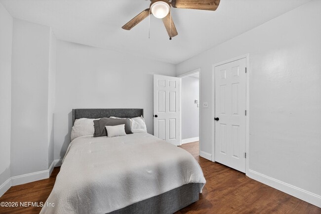 Building Photo - 4719 College St