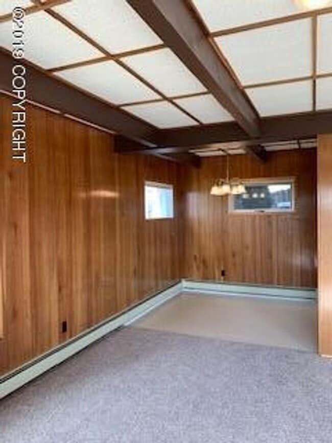 Building Photo - Quiet home in South Anchorage with Views