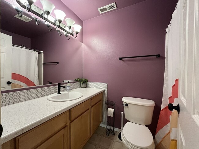 Building Photo - Modern 2 Bedroom + Bonus Room Townhome Near Nike with Dual En Suites, Balcony & Attached Garage
