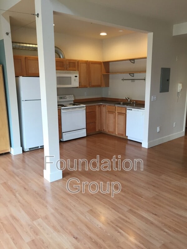 Building Photo - 4038 Stone Way N