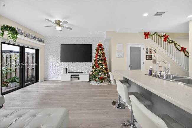 Building Photo - 11527 SW 248th Ln