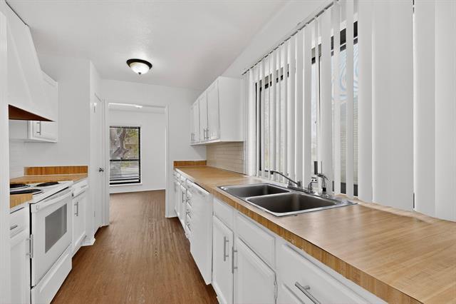 Building Photo - 716 Via Altos