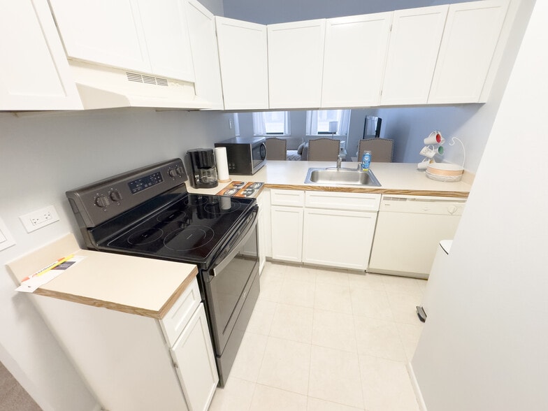 Building Photo - 740 S Federal St