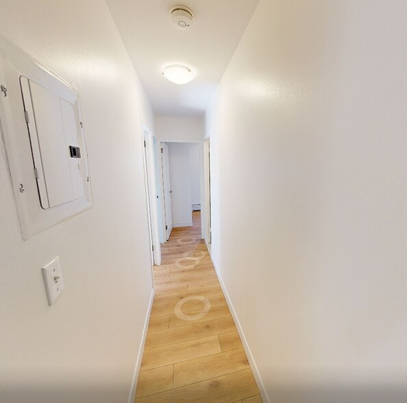 Building Photo - 63 Gordon St