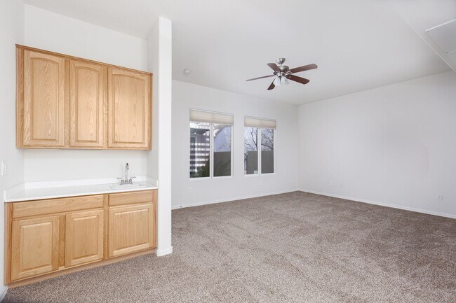 Building Photo - Beautiful Home With Casita in Sun City Anthem