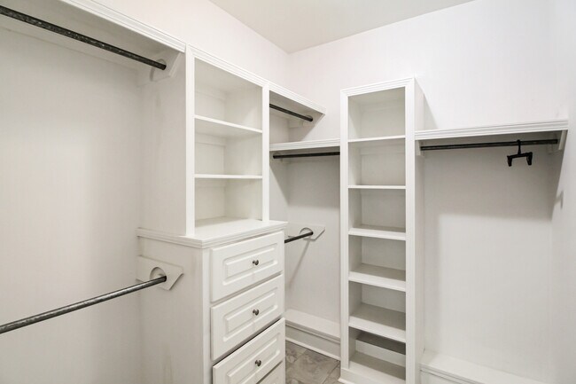 Building Photo - 203 Buttonwood Ln