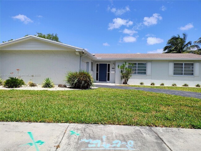 Primary Photo - 9941 SW 101st St