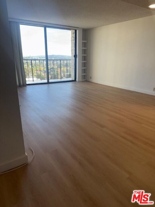 Building Photo - 10535 Wilshire Blvd