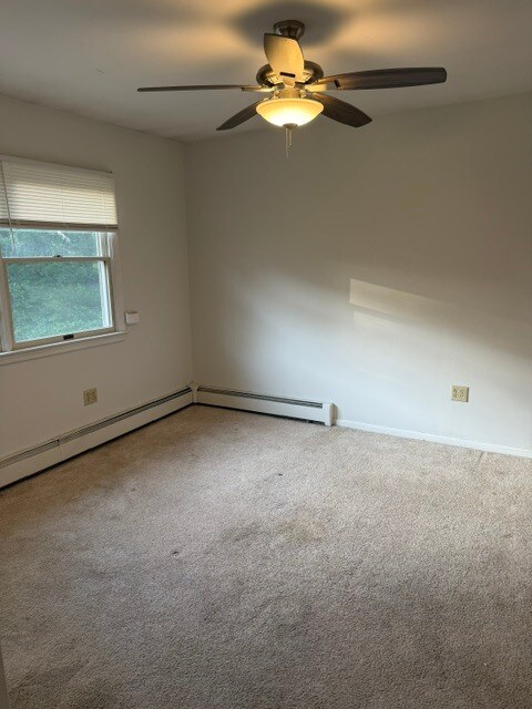 Building Photo - 8 Tobi Ln