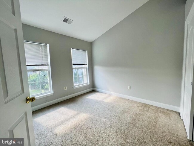 Building Photo - 16811 Sweeney Ln