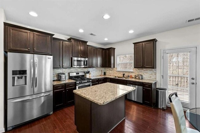 Building Photo - 58 Macland Mill Ct