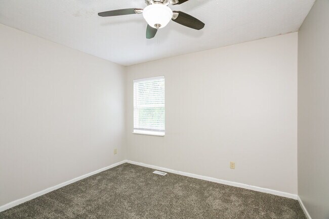 Building Photo - 17764 Cedarbrook Dr