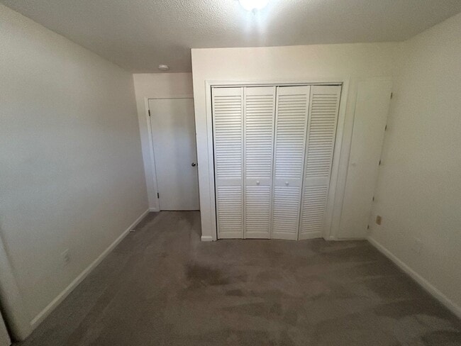Building Photo - 1015 Walters Ln