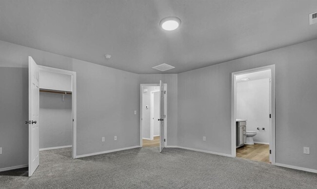 Building Photo - Welcome to this stunning 4-bedroom, 2-bathroom home located in the vibrant community of Caldwell,...