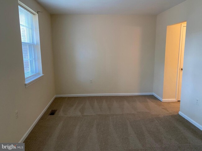 Building Photo - 2822 Hogan Ct