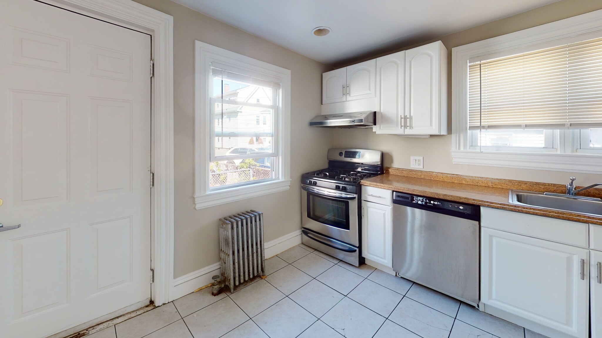 Building Photo - 20 Kelley Ct