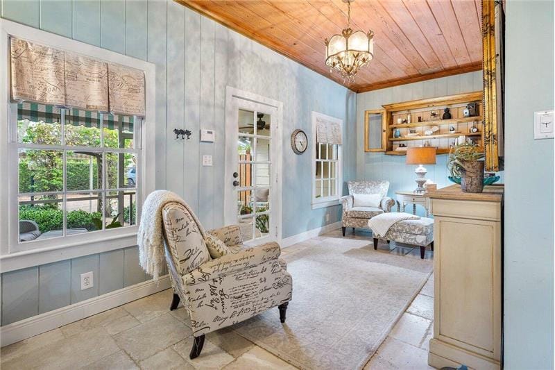 Building Photo - 521 N Swinton Ave