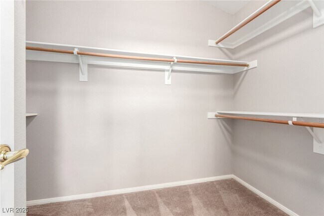 Building Photo - 9424 Cloudcroft Ave