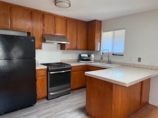 Building Photo - 247 Juniper Ave