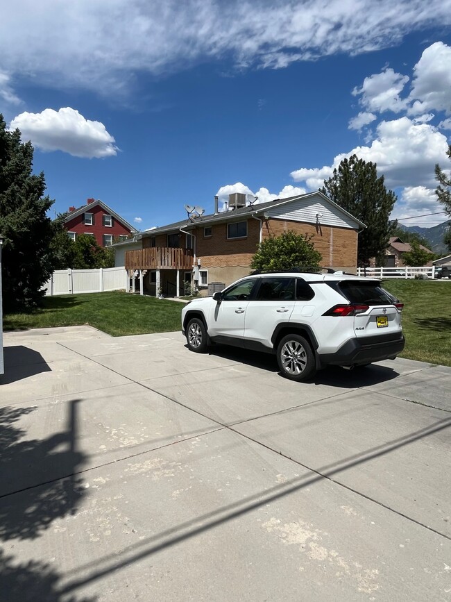 Building Photo - 121486 S 700 E