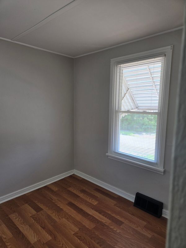 Building Photo - 6415 Perry Dr