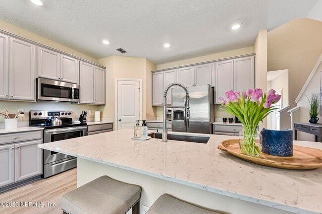 Building Photo - 12734 Josslyn Ln
