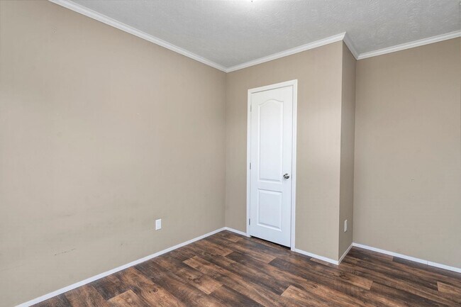 Building Photo - 2065 Cecil Wampler Rd
