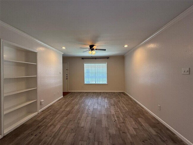 Building Photo - 2250 Bering Dr