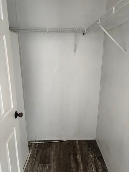 Building Photo - 1045 Conrad Dr