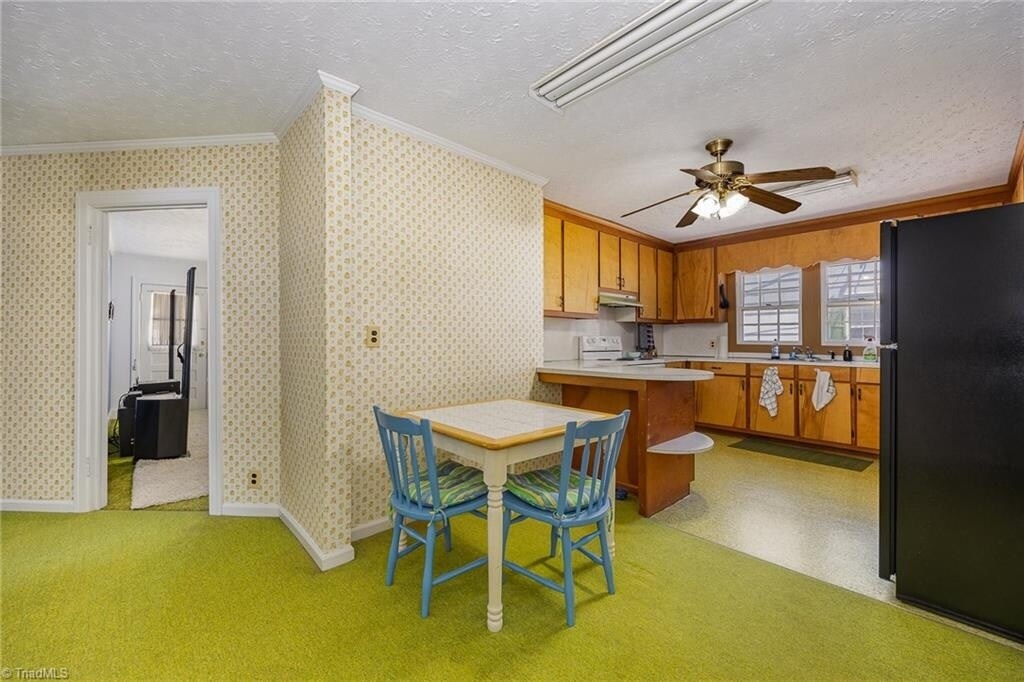 Building Photo - 1668 Old US Highway 52