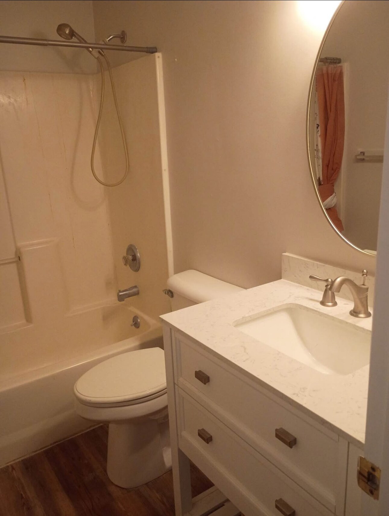 Building Photo - 211 Edgewater Rd