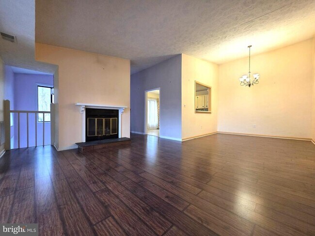 Building Photo - 58 Windbrooke Cir