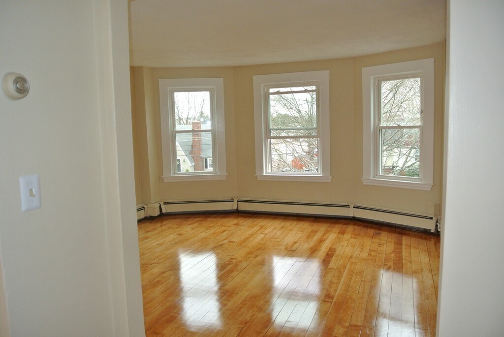 Building Photo - 68 High St