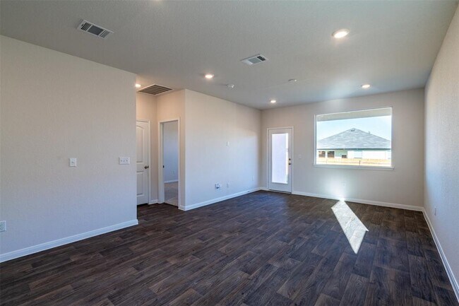 Building Photo - 233 Brooklyn Dr