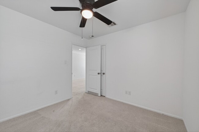 Building Photo - 1519 Twilight Grn Dr