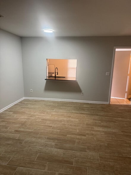 Building Photo - 8412 Rust Wood Pl