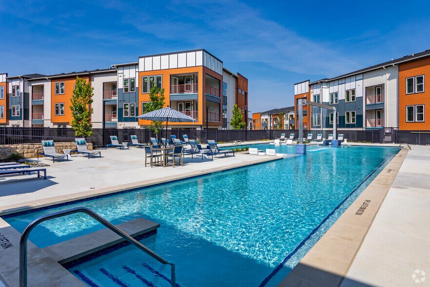 Neuhaus Lake Worth 6201 Azle Ave Lake Worth TX 76135 Apartment Finder