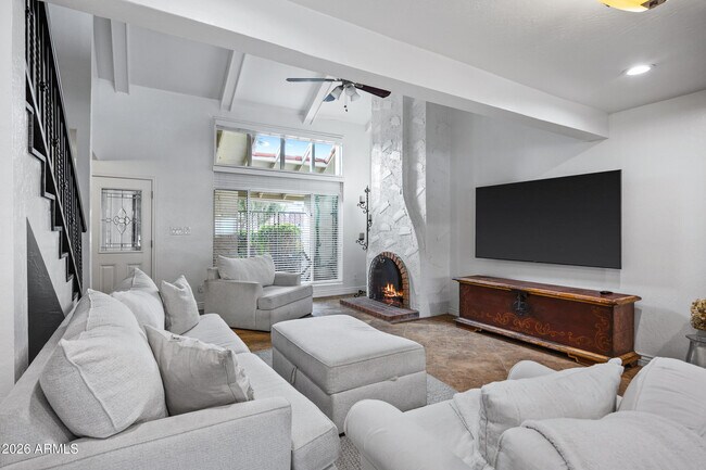 Building Photo - 7118 E Buena Terra Way