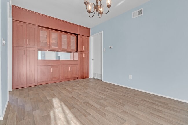 Building Photo - 11330 Cherrylee Dr