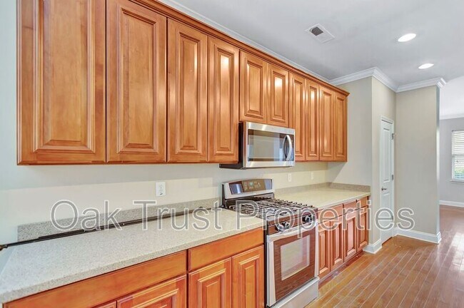 Building Photo - 186 Woodbrook Way