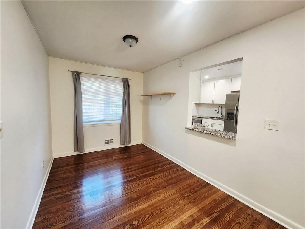 Building Photo - 3158 Cloverhurst Dr