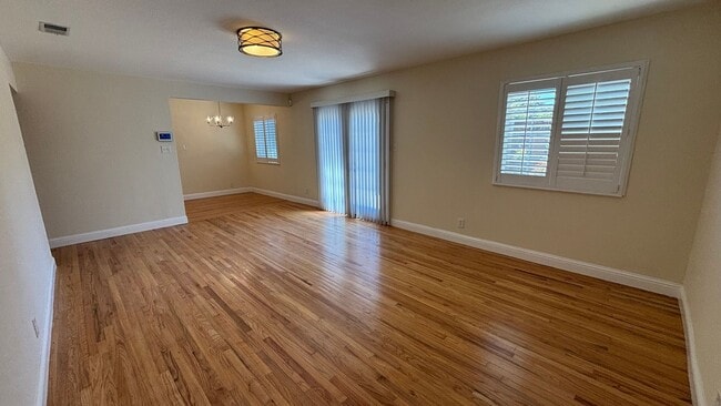 Building Photo - 8096 Juniper Ave