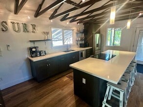 Building Photo - Spacious 3-Bed / 1.5-Bath Main House in Paia
